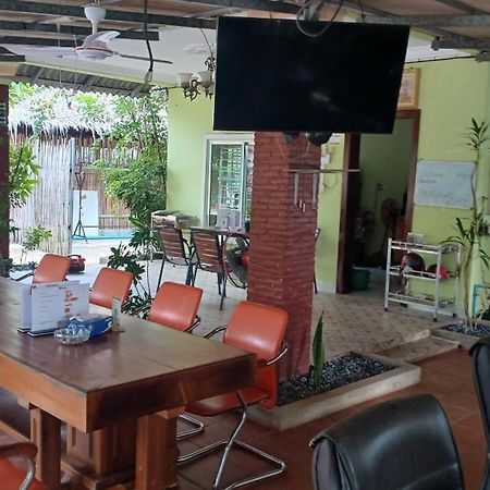 Mabuhay Guesthouse Kampot Buitenkant foto