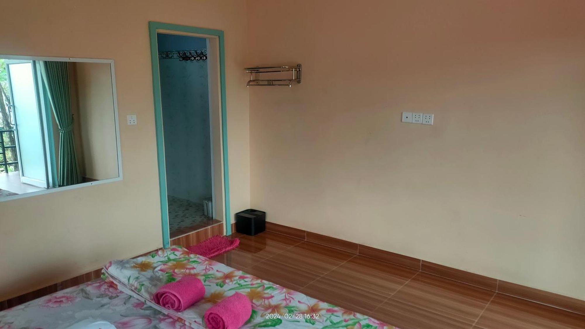 Mabuhay Guesthouse Kampot Buitenkant foto