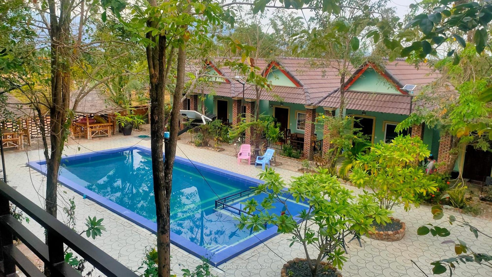 Mabuhay Guesthouse Kampot Buitenkant foto