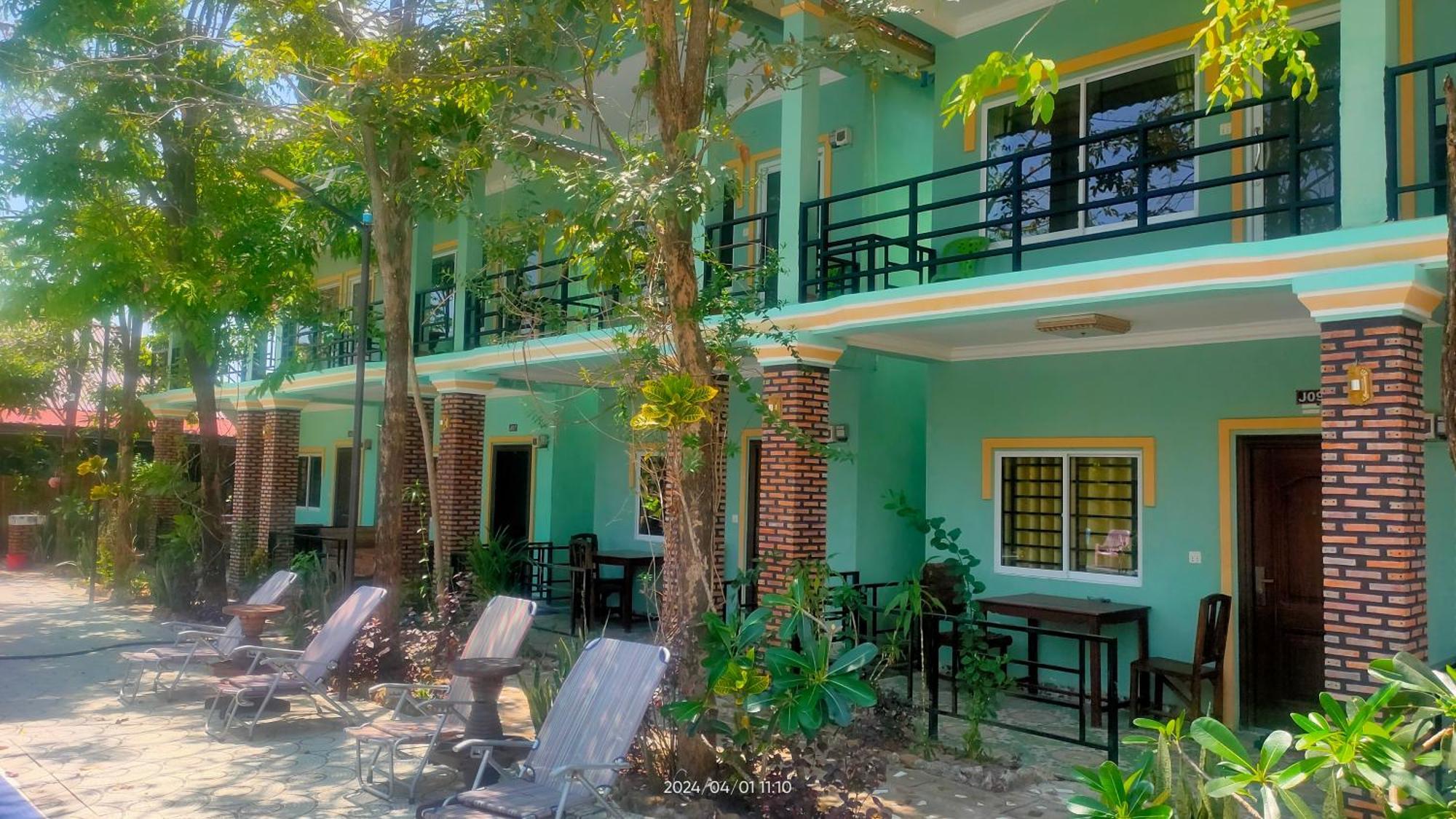 Mabuhay Guesthouse Kampot Buitenkant foto