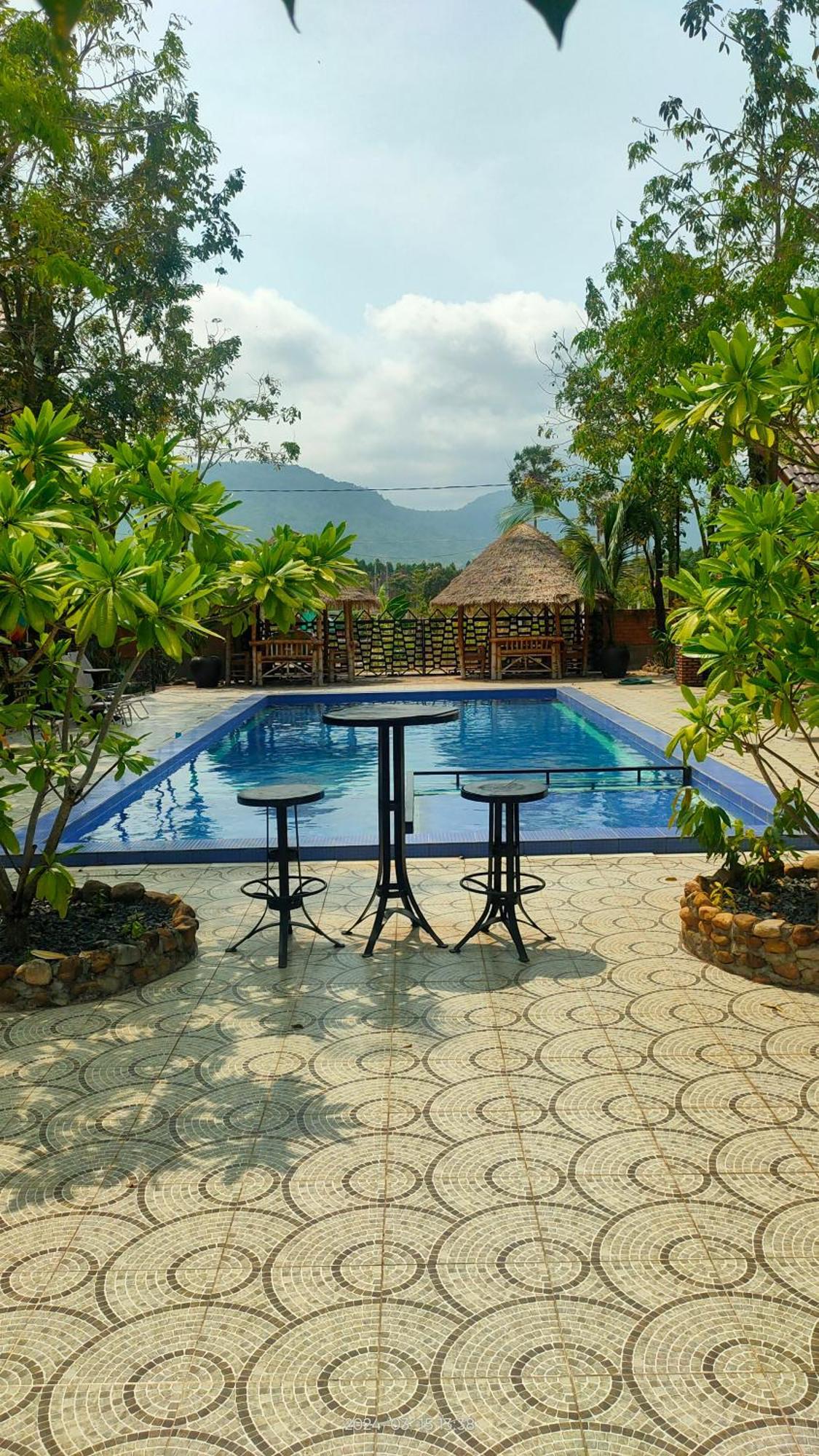 Mabuhay Guesthouse Kampot Buitenkant foto