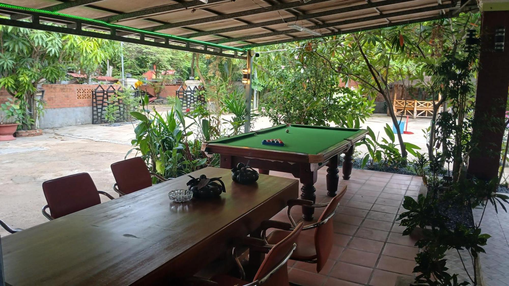 Mabuhay Guesthouse Kampot Buitenkant foto